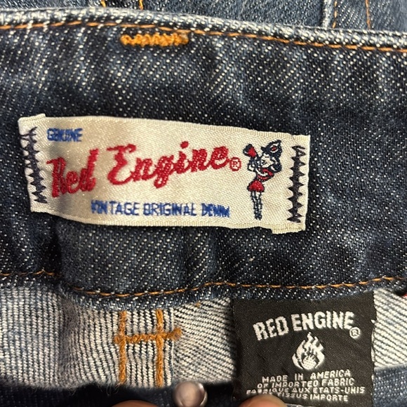 Red Engine Women's Cropped Blue Jeans - Picture 6 of 7